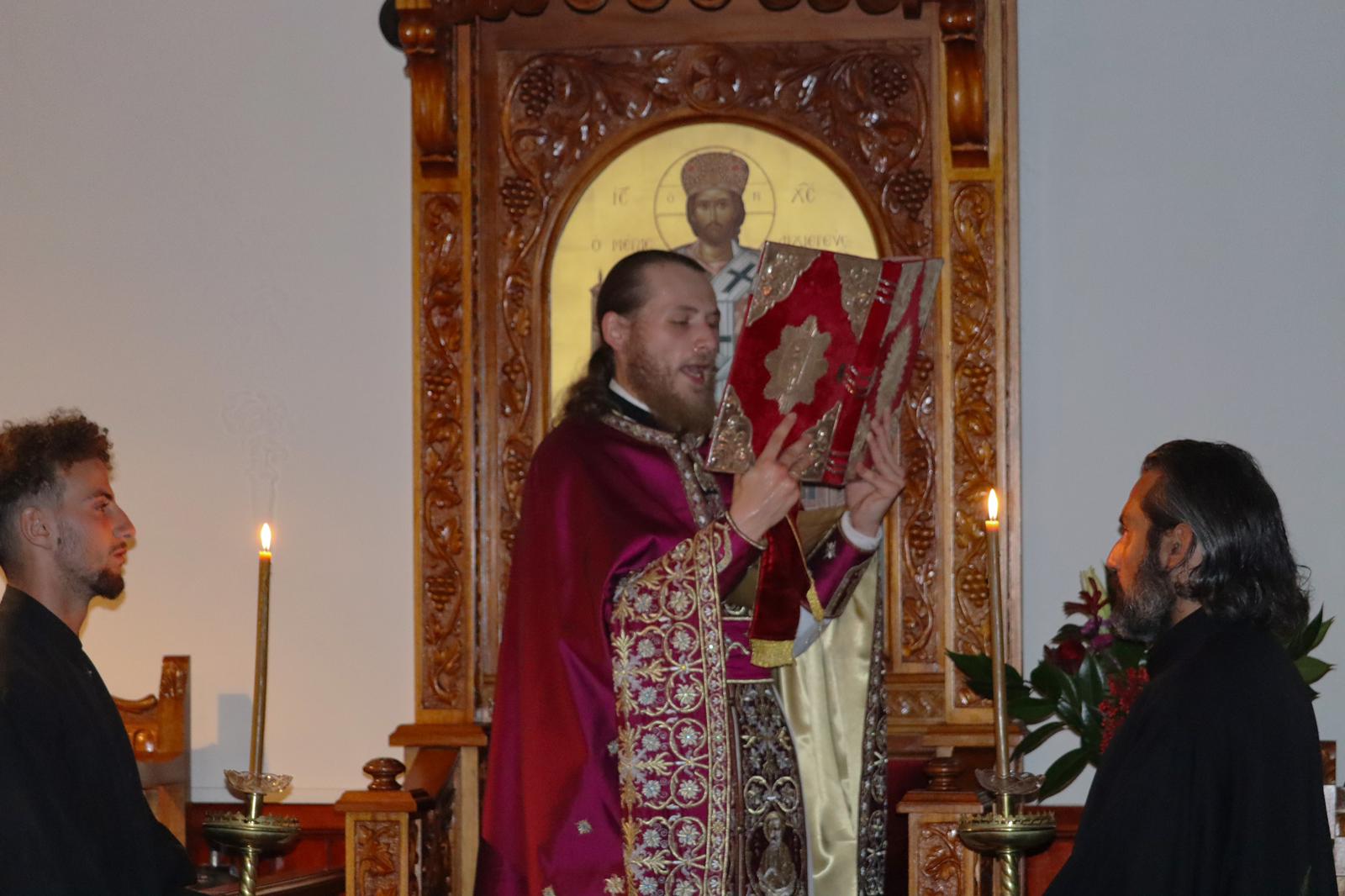 Northcote: Βραδινή Θ. Λειτουργία επί τη εορτή των Χριστουγέννων στον Αρχιεπισκοπικό Ναό της Παναγίας «Άξιον Εστί»