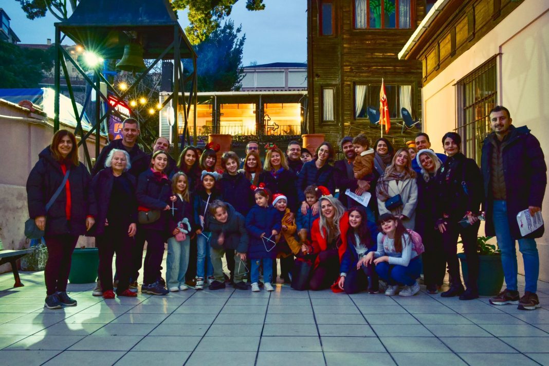 Τα Χριστουγεννιάτικα Κάλαντα αντήχησαν και φέτος στο Νιχώρι του Βοσπόρου