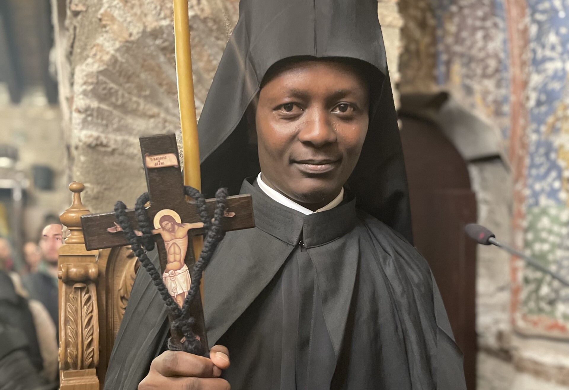 Η πολυπολιτισμικότης έφθασε και στην…ΕΚΚΛΗΣΙΑ – Χειροτονήθηκε Ιεροδιάκονος ο υιός του πρώτου Ορθόδοξου Τανζανού κληρικού