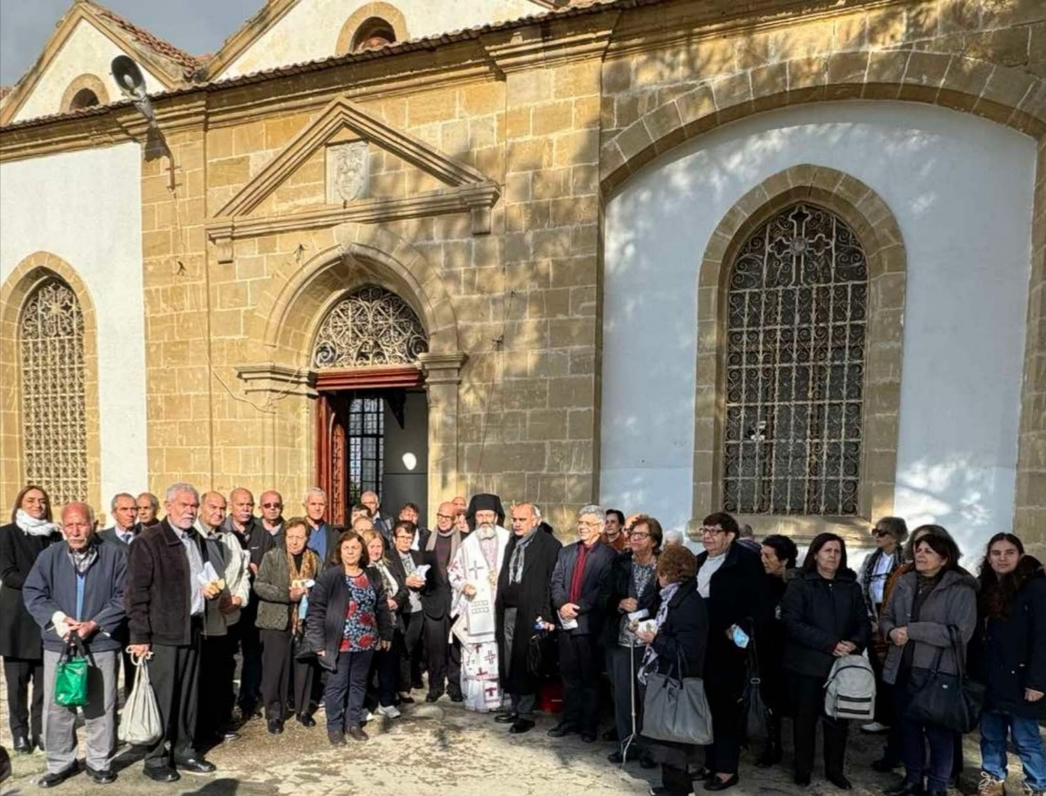 Κύπρος: Εκκλησιασμός στην Παναγία του κατεχόμενου Τράχωνα