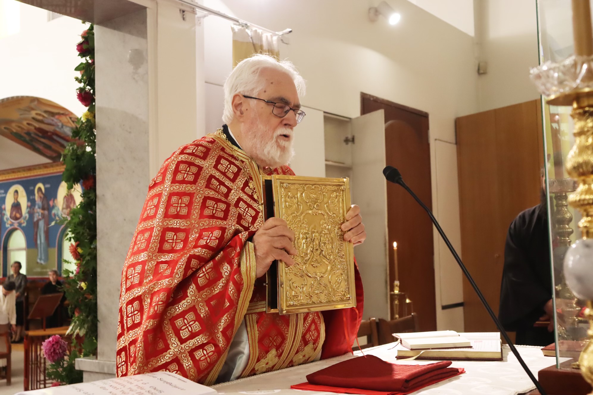 Μελβούρνη: Ο Επίσκοπος Σωζοπόλεως στον εορτάζοντα Ι.Ν. Αγίου Χαραλάμπους Templestowe
